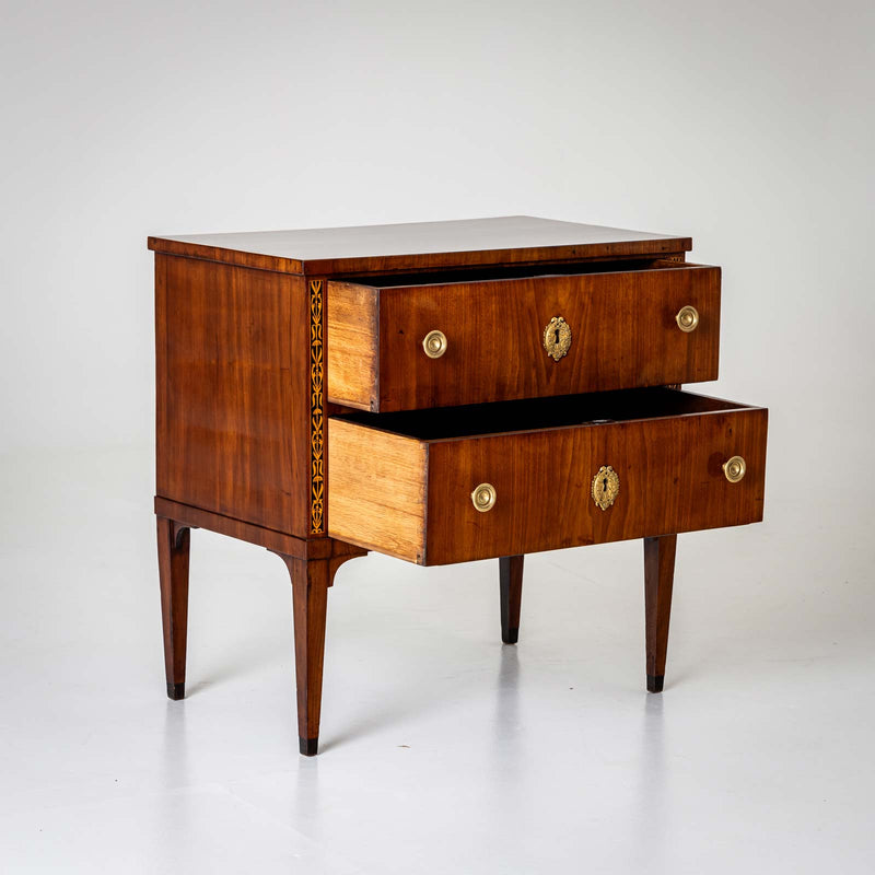 Neoclassical Chest of Drawers, early 19th Century