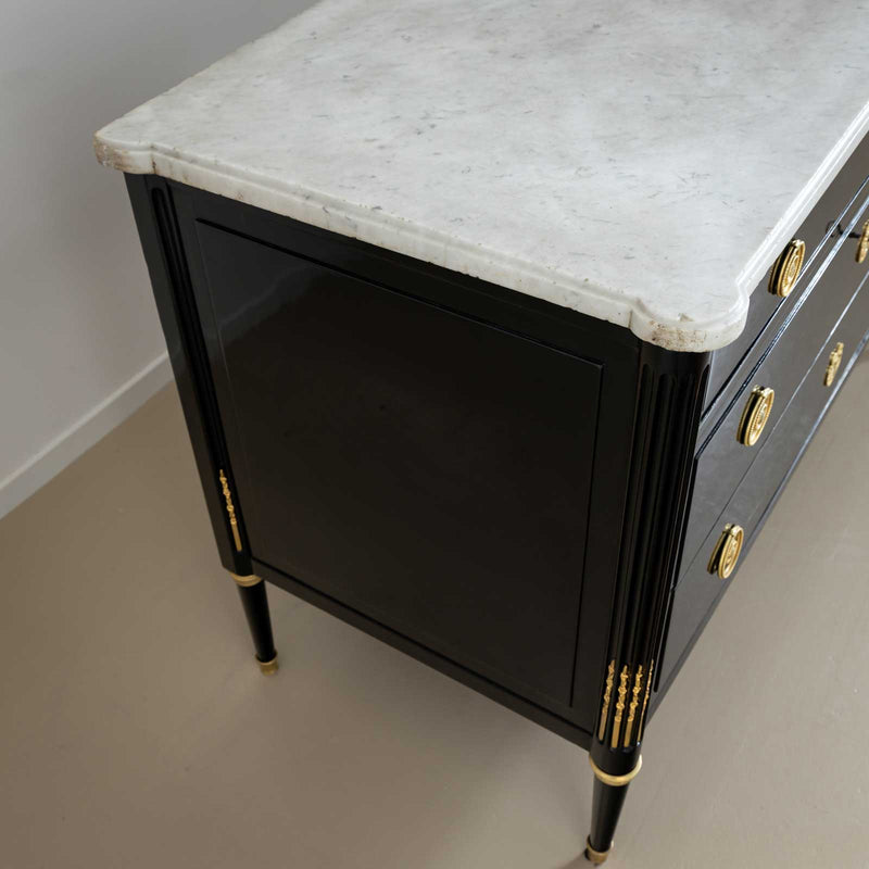 Directoire Chest of Drawers with white Marble Top, France circa 1800