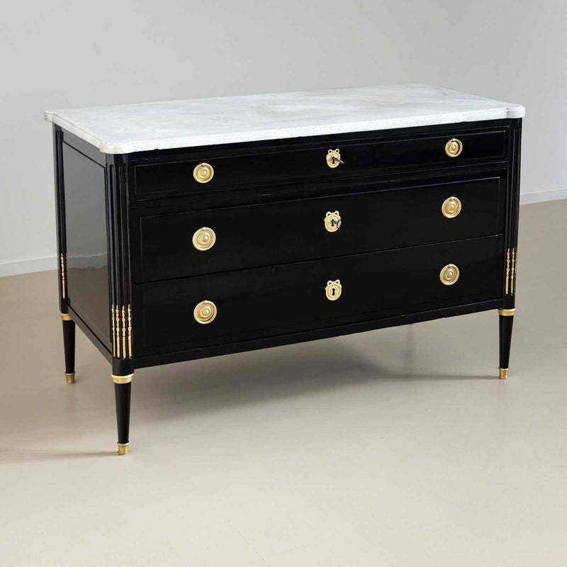 Directoire Chest of Drawers with white Marble Top, France circa 1800