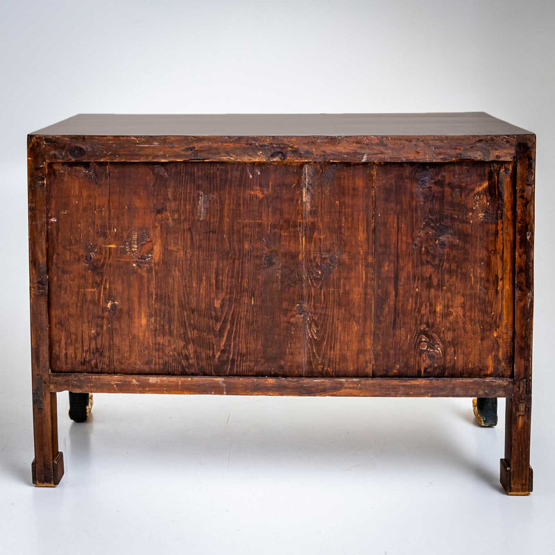 Pair of Italian Walnut Chests of Drawers, Italy circa 1830