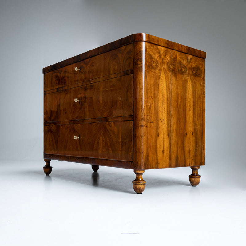 Biedermeier Walnut Chest of Drawers, Southern Germany, c. 1820