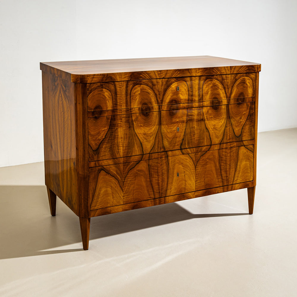 Biedermeier Walnut Chest of Drawers, circa 1830