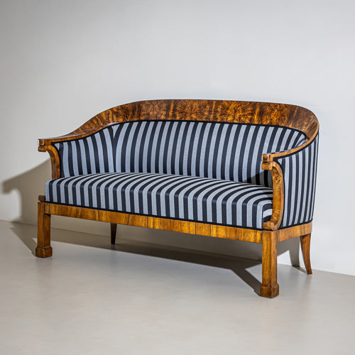 Biedermeier Sofa in Walnut, Austria, circa 1830