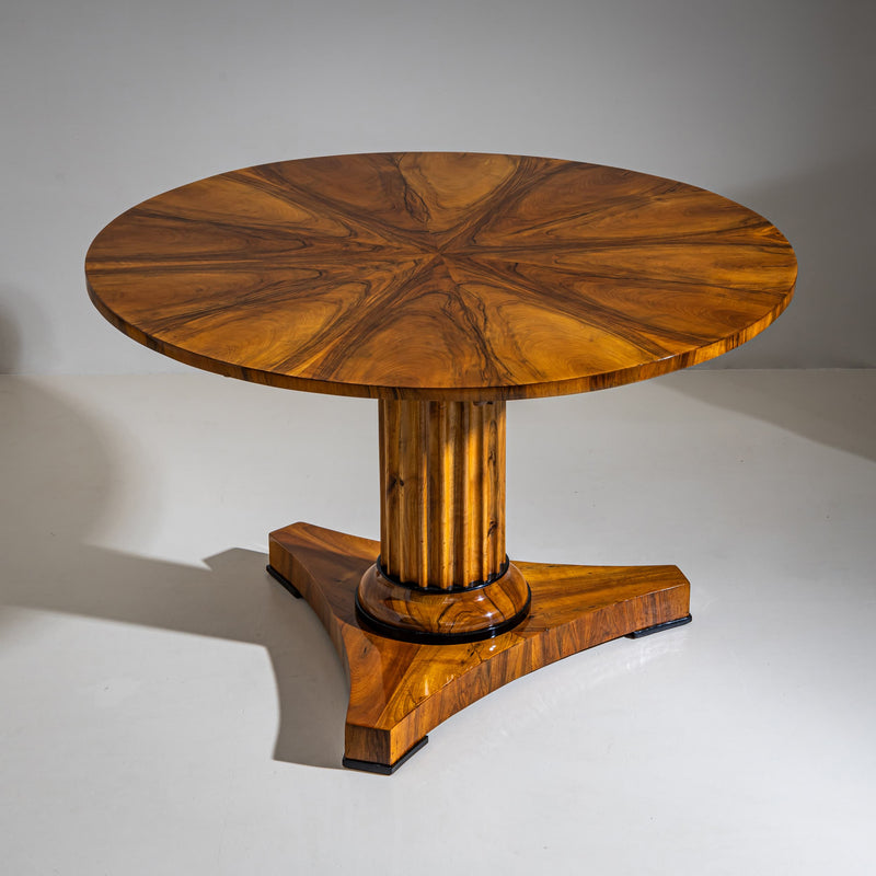 Biedermeier Center Table in Walnut, Germany, circa 1820