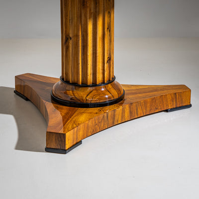 Biedermeier Center Table in Walnut, Germany, circa 1820
