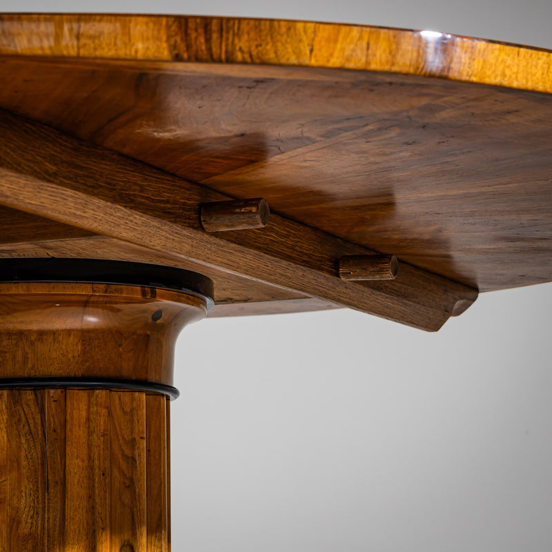 Biedermeier Center Table in Walnut, Germany, circa 1820