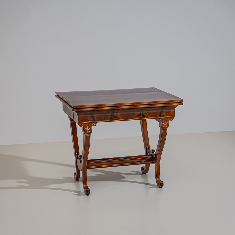 Biedermeier Extension Table in Mahogany with Inlays, Germany, circa 1835