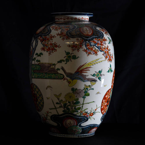 Pair of large Imari Porcelain Vases, Japan, late 19th/early 20th Century