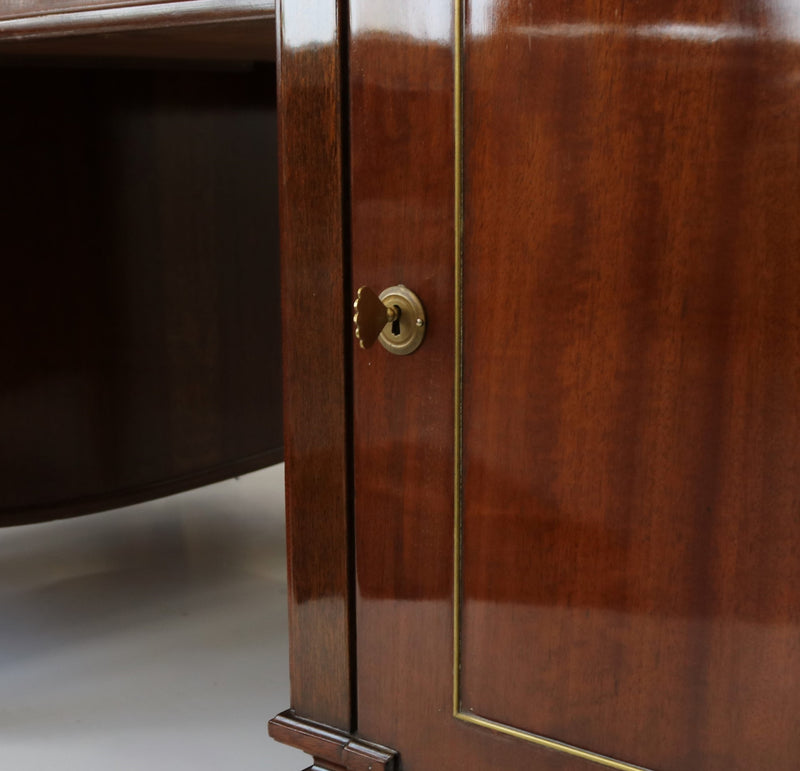 DE COENE FRÈRES Neoclassical Mahogany Desk Belgium 1940