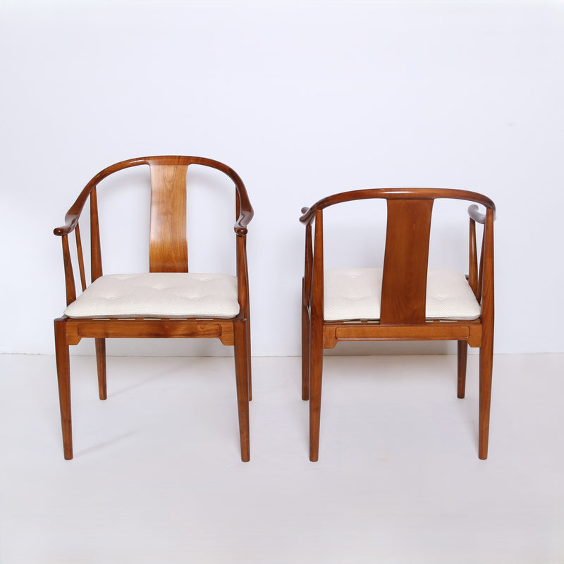 Pair of China Chairs by Hans J. Wegner for Fritz Hansen