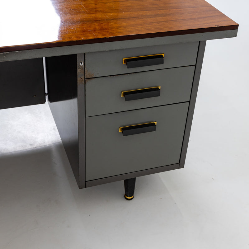 Nerone e Patuzzi Desk, Gruppo NP2, Italy Mid-20th century.