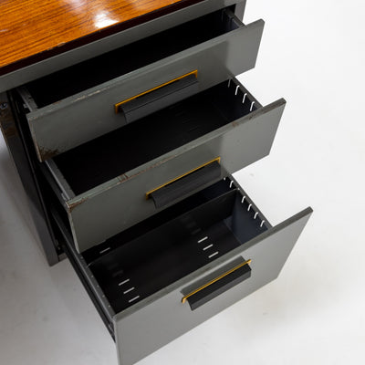 Nerone e Patuzzi Desk, Gruppo NP2, Italy Mid-20th century.