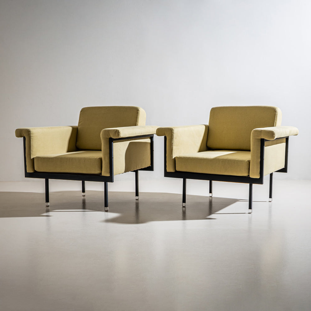 Pair of “Naeko” Lounge Chairs by Kazuhide Takahama (1930–2010) for Gavina, designed circa 1958
