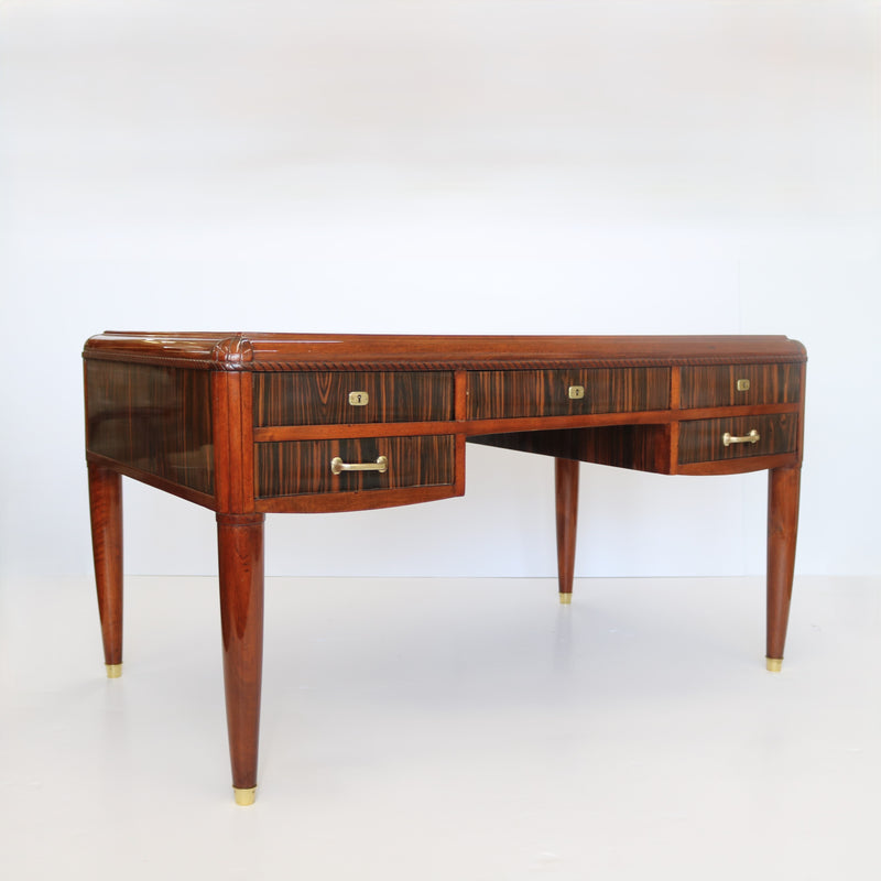Fine Art Deco Desk with five drawers