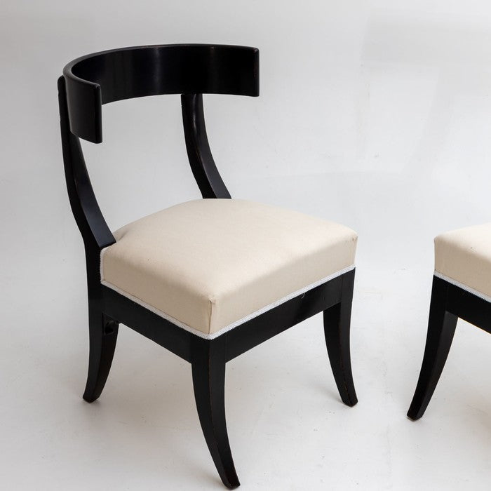Pair of Klismos Ebonized Early 19th Century Side Chairs